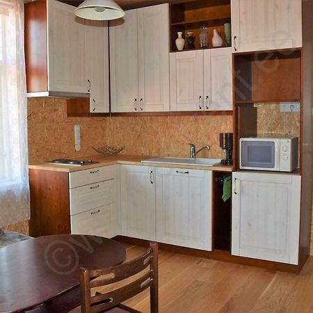 Private Apartment In The Centre Of Parnu/Pernau Exterior photo