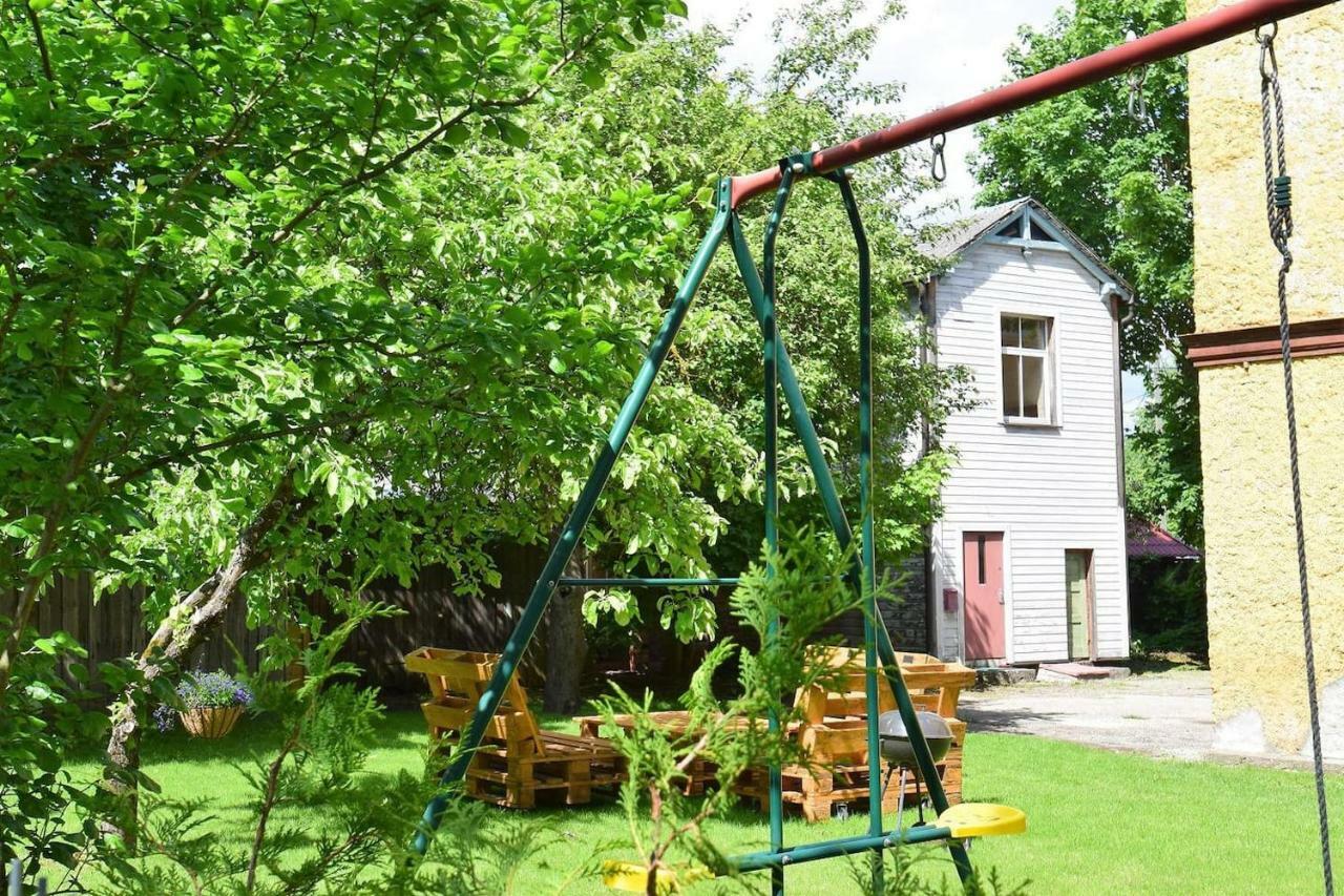 Private Apartment In The Centre Of Parnu/Pernau Exterior photo